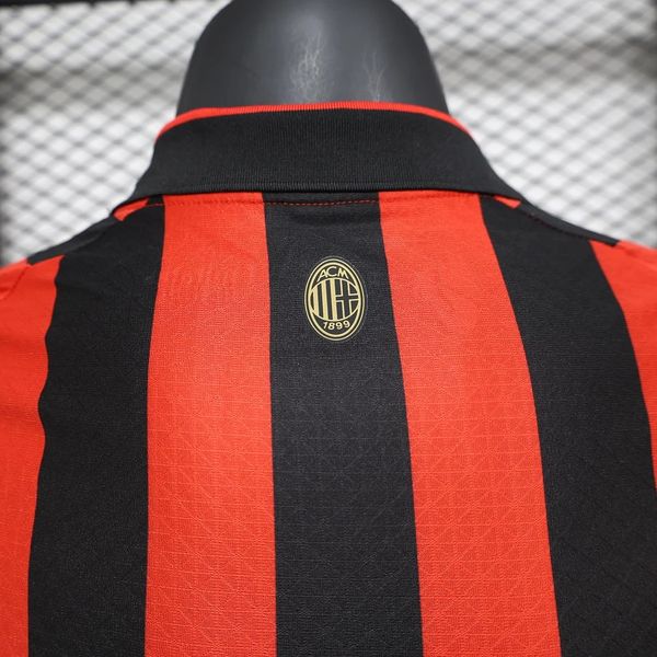 AC Milan 125th anniversary edition player image 4