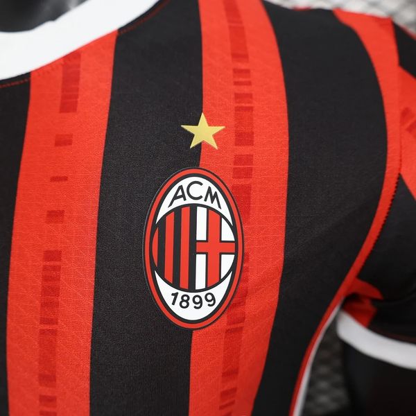 AC Milan 2024-2025 home player image 4