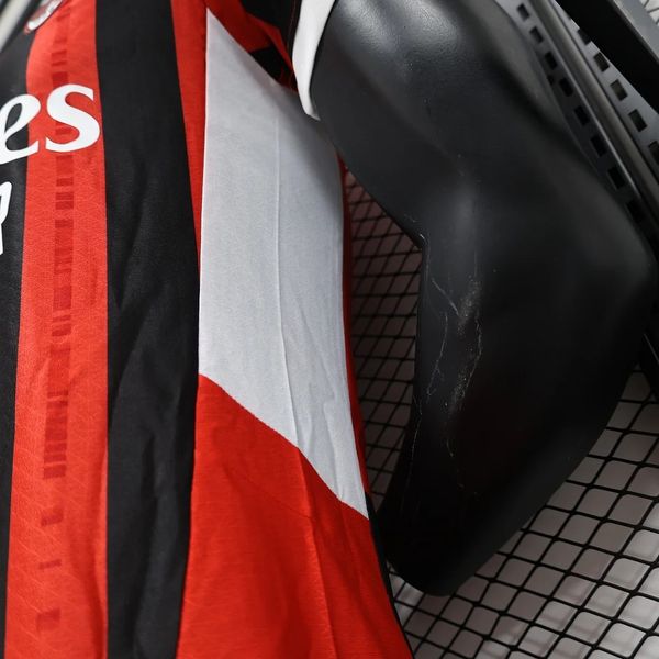 AC Milan 2024-2025 home player image 7