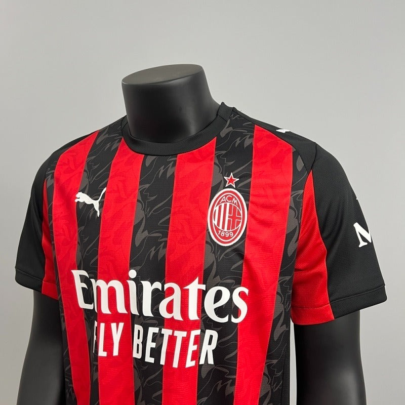 AC Milan 2025-2026 home image 5