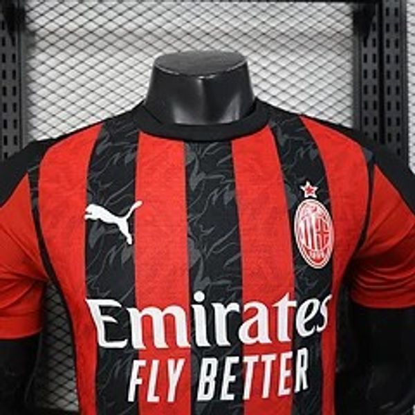 AC Milan 2025-2026 home player image 3
