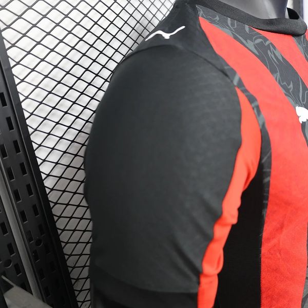 AC Milan 2025-2026 home player image 6