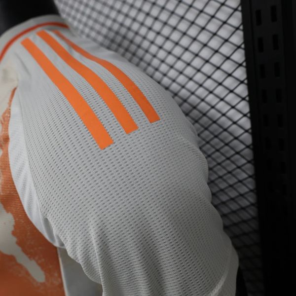 AS Roma 2024-2025 away player image 5