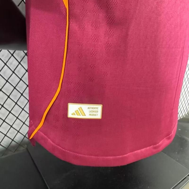 AS Roma 2025-2026 home player image 8