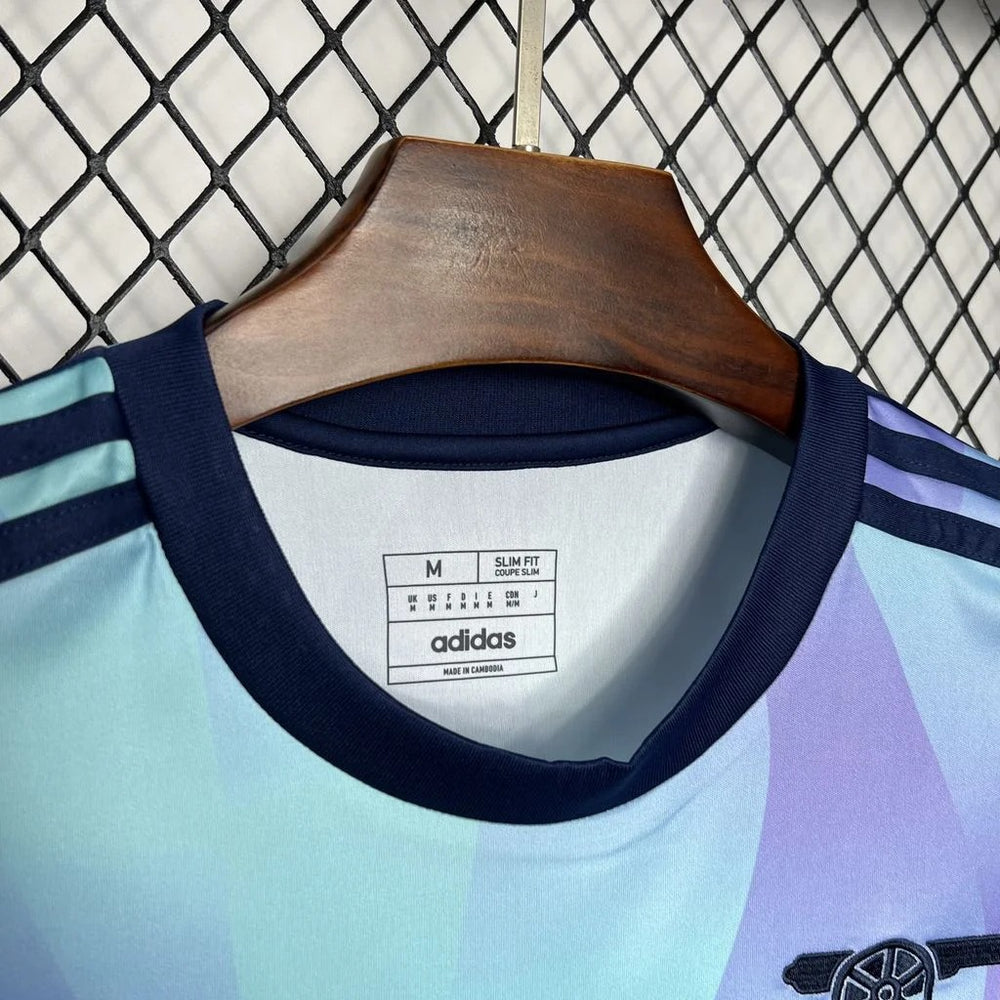 Arsenal FC 2024-2025 second away image 5