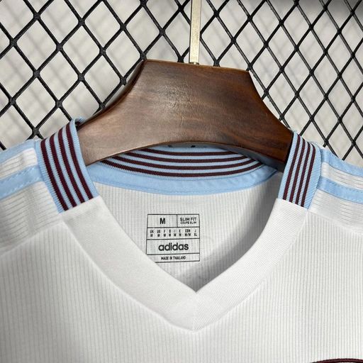 Aston Villa 2024-2025 away image 4