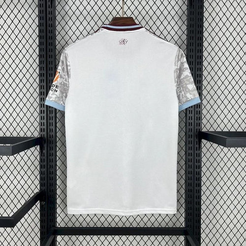 Aston Villa 2025-2026 third away image 2
