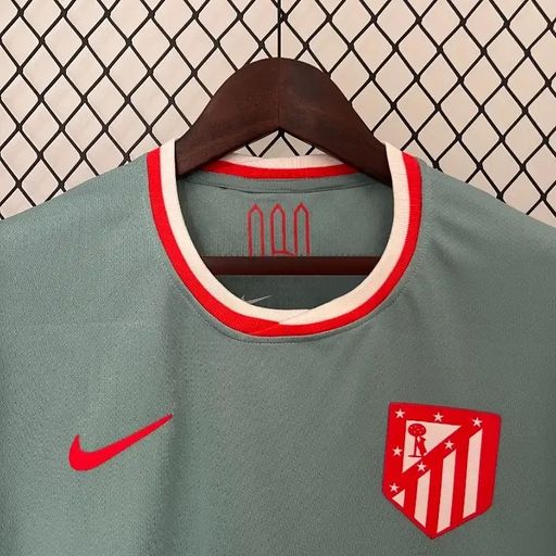 Atletico Madrid 2024-2025 away image 3