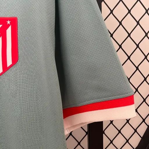 Atletico Madrid 2024-2025 away image 8