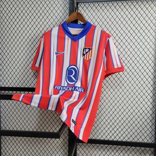 Atletico Madrid 2024-2025 home image 3