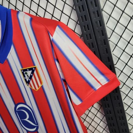 Atletico Madrid 2024-2025 home image 9