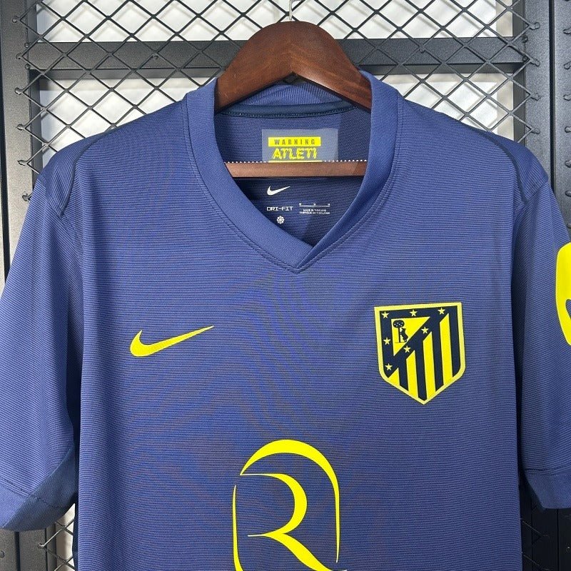 Atletico Madrid 2025-2026 away image 3