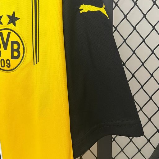 BVB Dortmund 2024-2025 home image 5