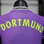 BVB Dortmund 2025-2026 Goalkeeper player image 4