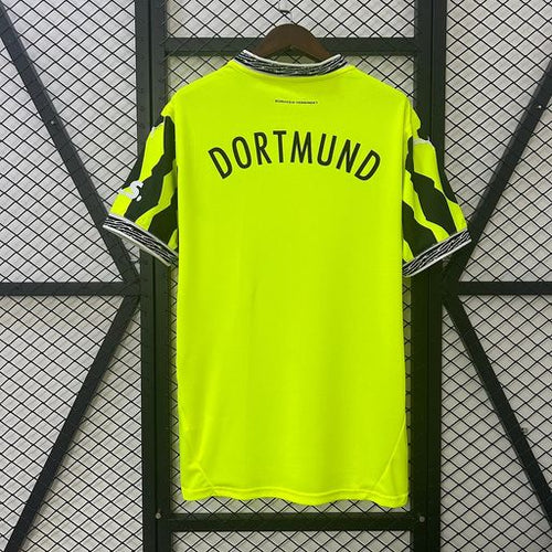 BVB Dortmund 2025-2026 special edition green image 2