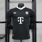 Bayern M?nchen 2024-2025 Goalkeeper player