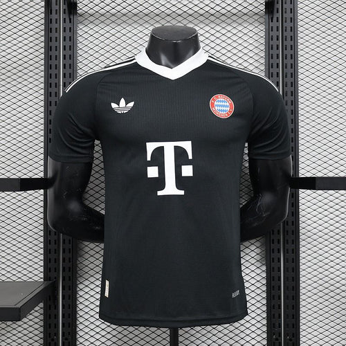 Bayern M?nchen 2024-2025 Goalkeeper player