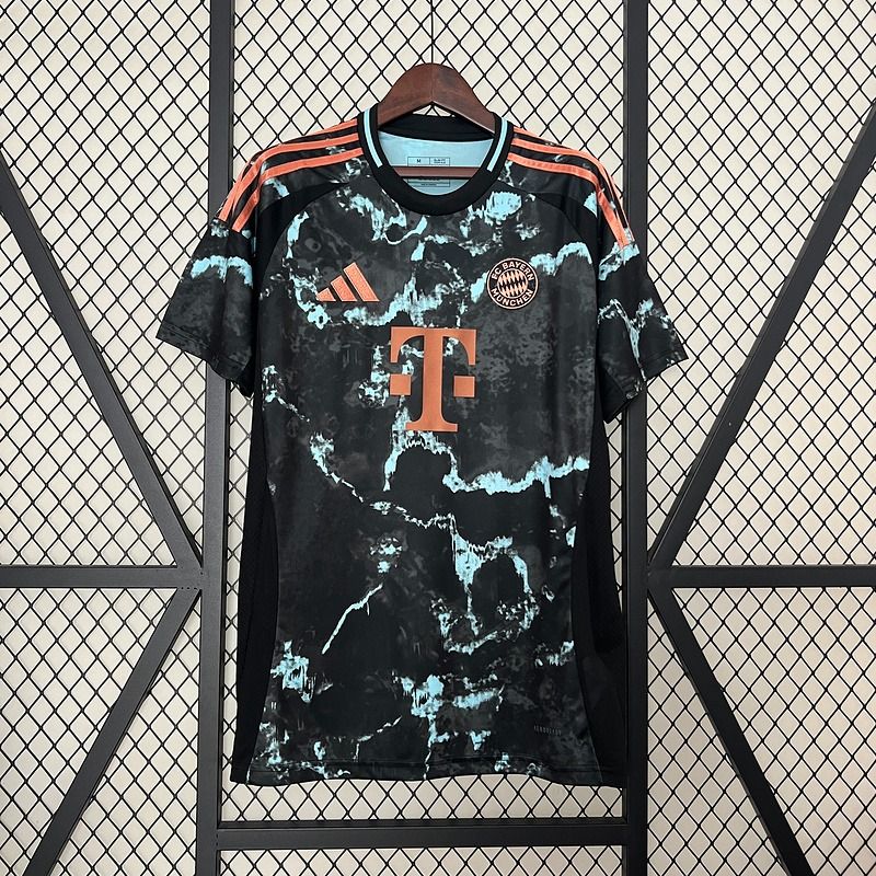 Bayern M?nchen 2024-2025 away