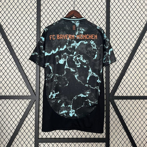 Bayern M?nchen 2024-2025 away image 2