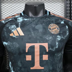 Bayern M?nchen 2024-2025 away player image 3
