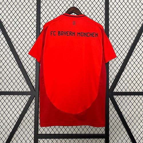 Bayern M?nchen 2024-2025 home image 2