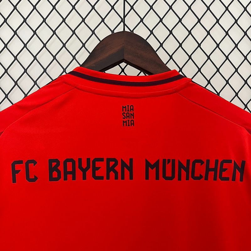 Bayern M?nchen 2024-2025 home image 4