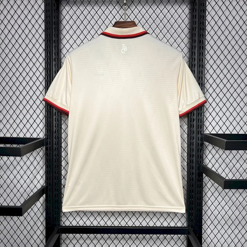 Bayern M?nchen 2024-2025 second away image 2