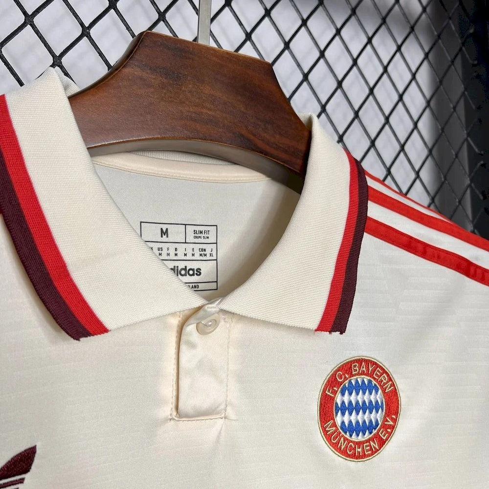 Bayern M?nchen 2024-2025 second away image 4