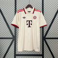 Bayern M?nchen 2024-2025 third away