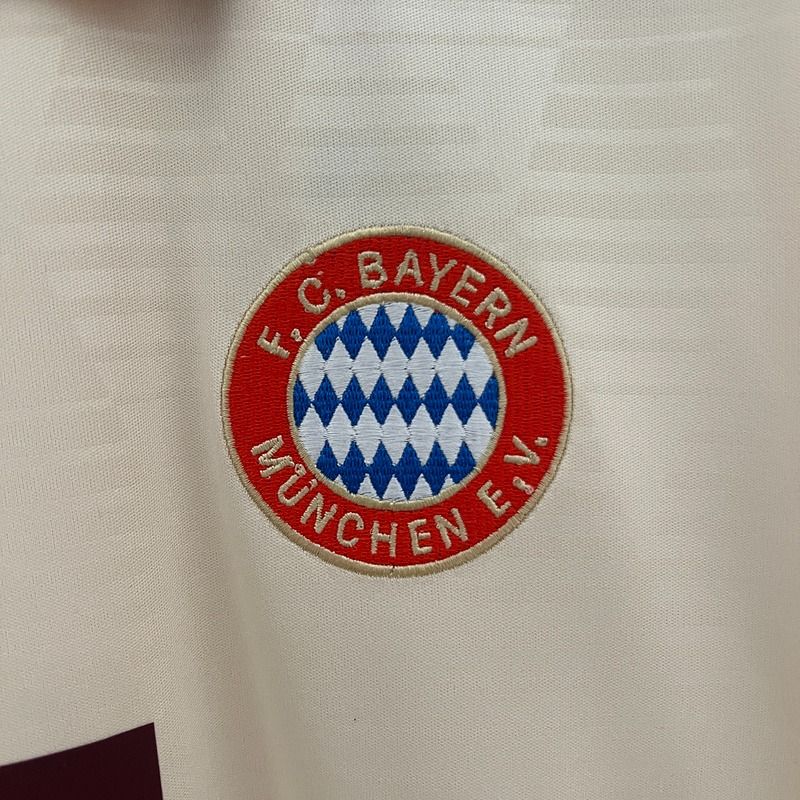 Bayern M?nchen 2024-2025 third away image 4