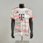 Bayern M?nchen 2025-2026 away