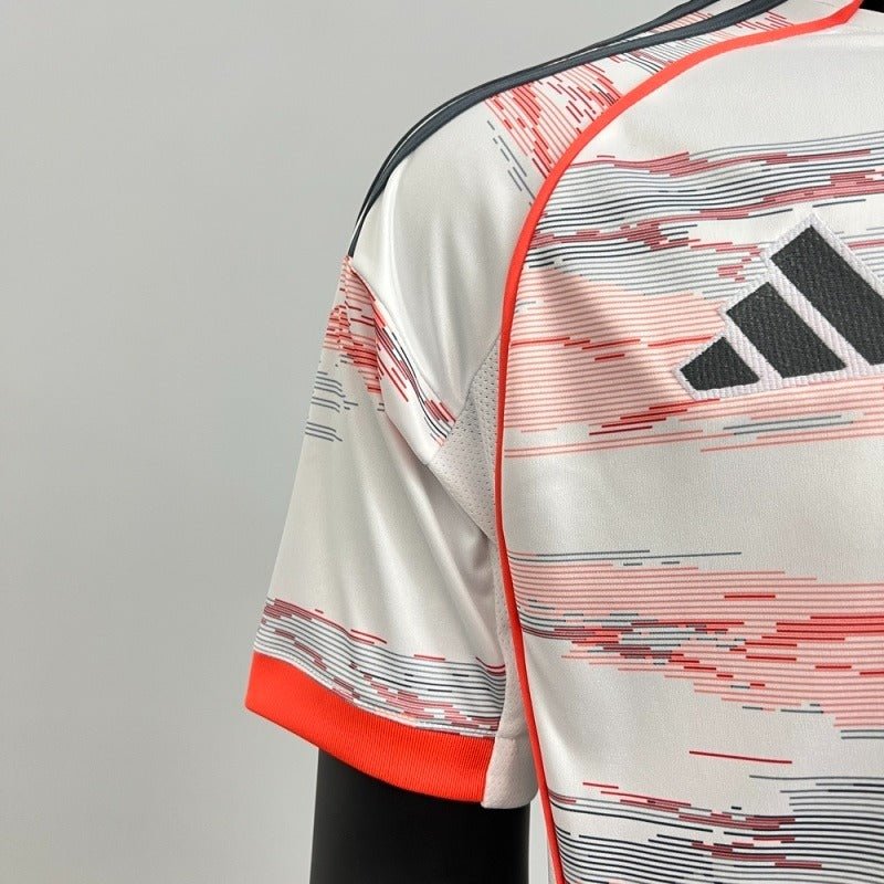 Bayern M?nchen 2025-2026 away image 7