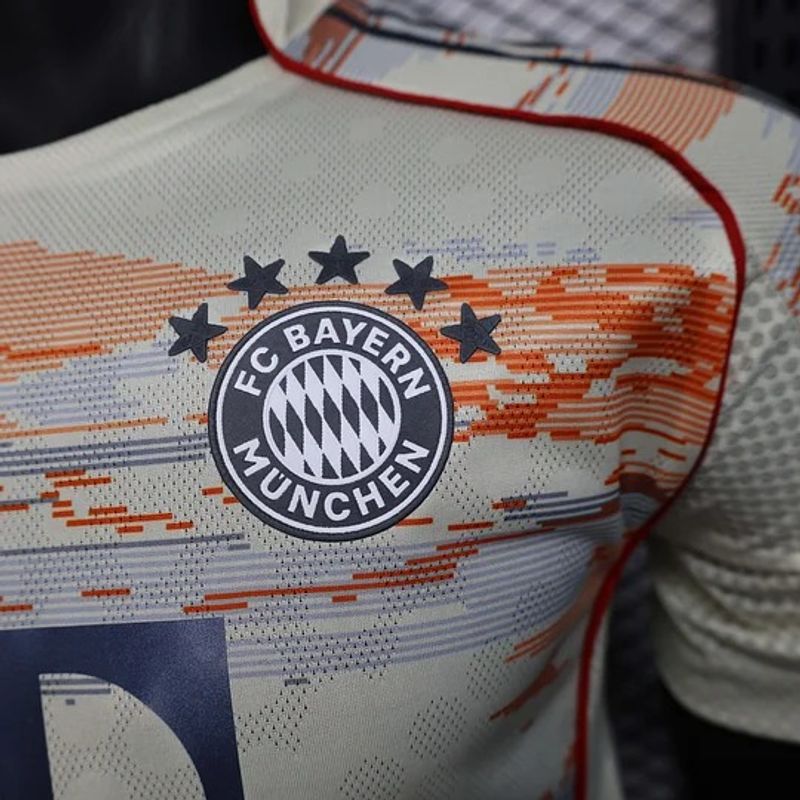Bayern M?nchen 2025-2026 away player image 5