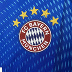 Bayern M?nchen 2025-2026 goalkeeper image 5