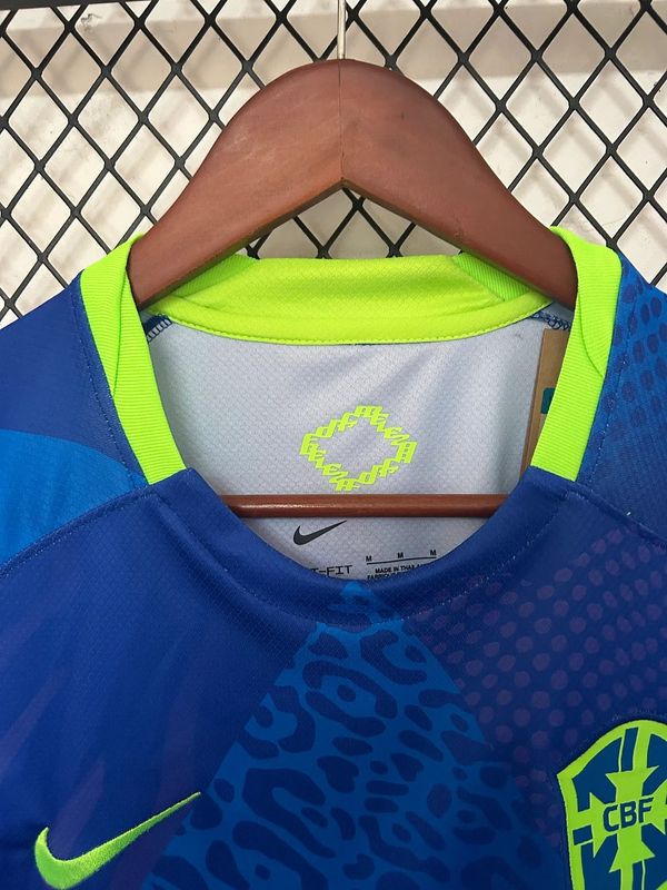 Brazil national 2025-2026 away image 3