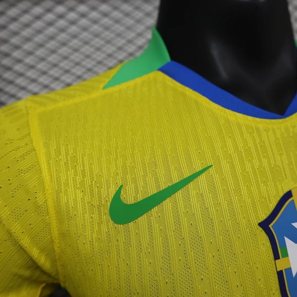 Brazil national 2025-2026 home player image 4