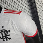 CR Flamengo 2024-2025 away player image 5