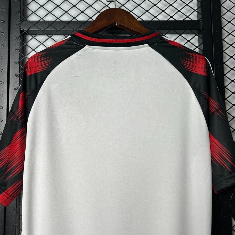 CR Flamengo 2025-2026 away image 4