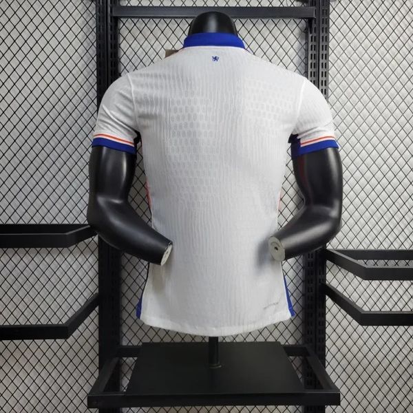 Chelsea FC 2024-2025 away player image 2