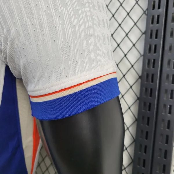 Chelsea FC 2024-2025 away player image 5