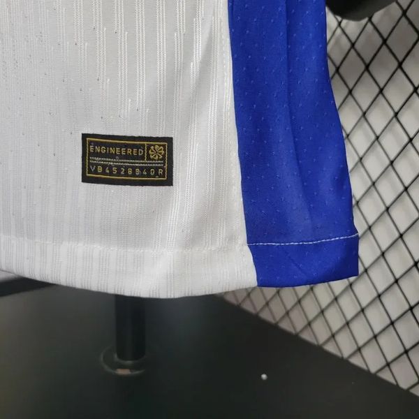 Chelsea FC 2024-2025 away player image 7