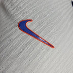 Chelsea FC 2024-2025 away player image 8
