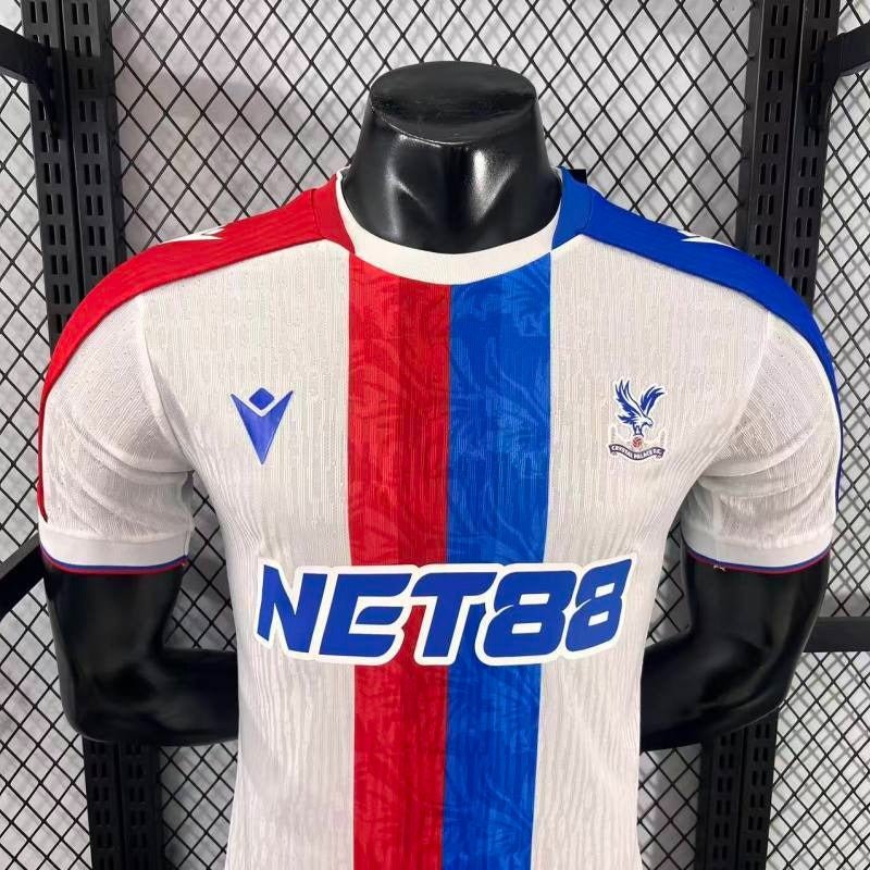 Crystal Palace 2025-2026 third away player image 3