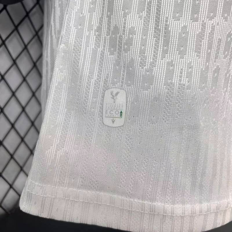 Crystal Palace 2025-2026 third away player image 7