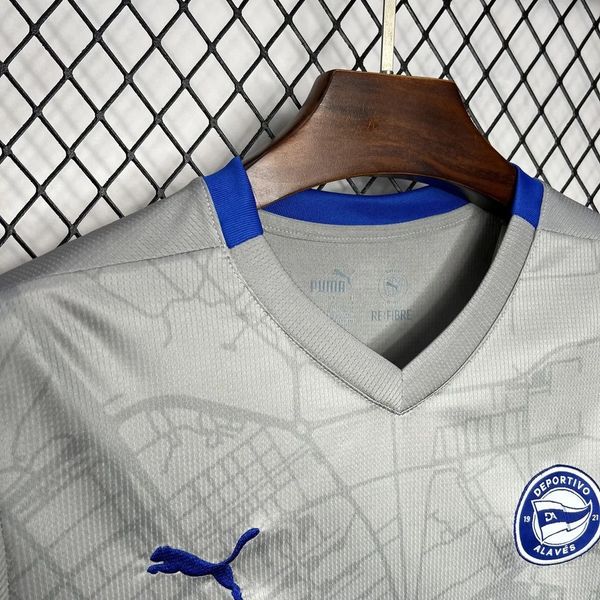 Deportivo Alav?s 2024-2025 away image 4