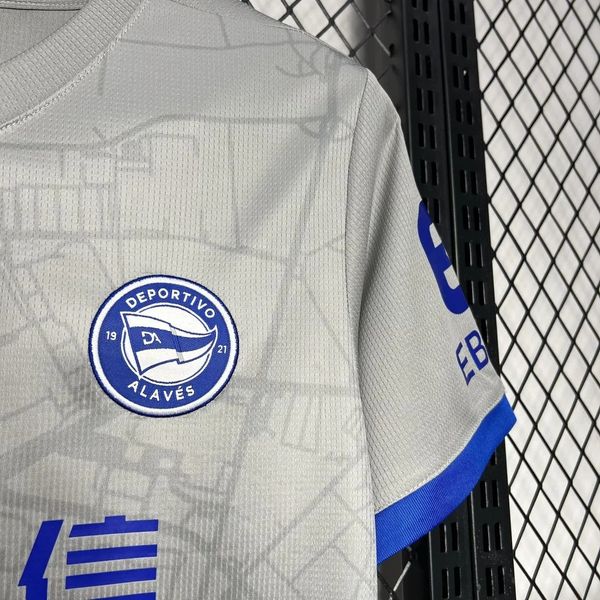 Deportivo Alav?s 2024-2025 away image 6