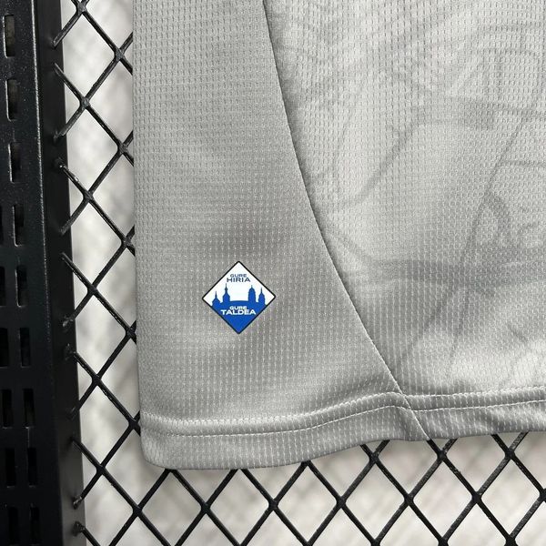 Deportivo Alav?s 2024-2025 away image 7