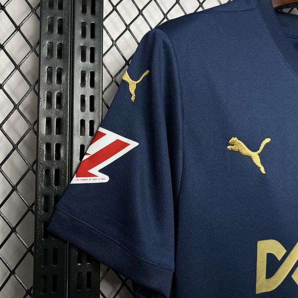 Deportivo Alav?s 2024-2025 third away image 5