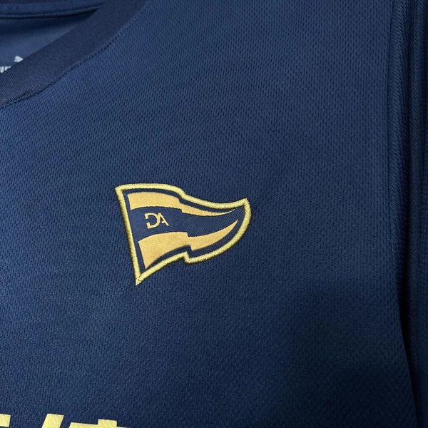 Deportivo Alav?s 2024-2025 third away image 6