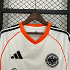 Eintracht Frankfurt 2025-2026 home image 3